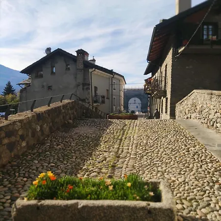 Апартаменты Maison De Charme Аоста